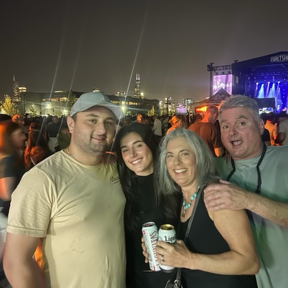 Meet your Posher, Elizabeth - Picture 5 of 6